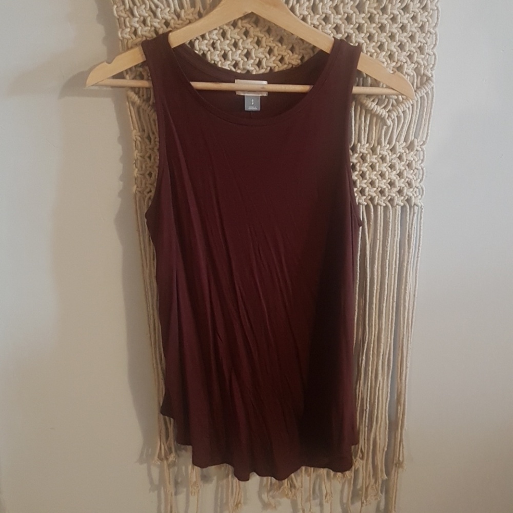 Dark red top